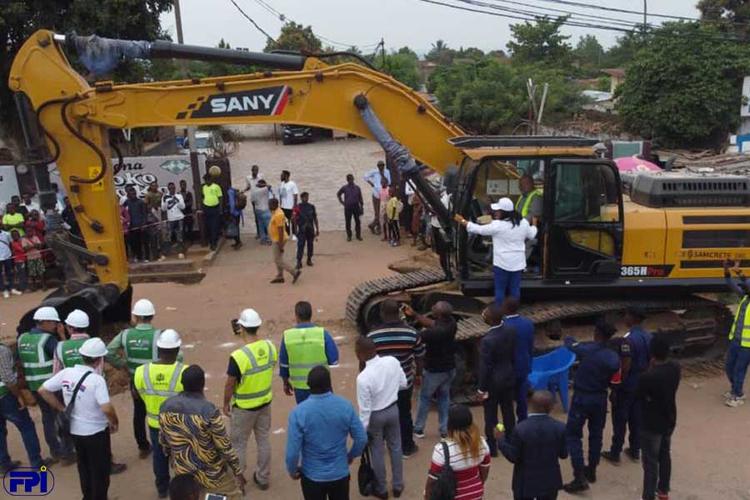 Début des travaux des gros œuvres de la route Mbuji-Mayi – Kananga, sur financement du FPI et exécutés par l’entreprise égyptienne SAMCRETE