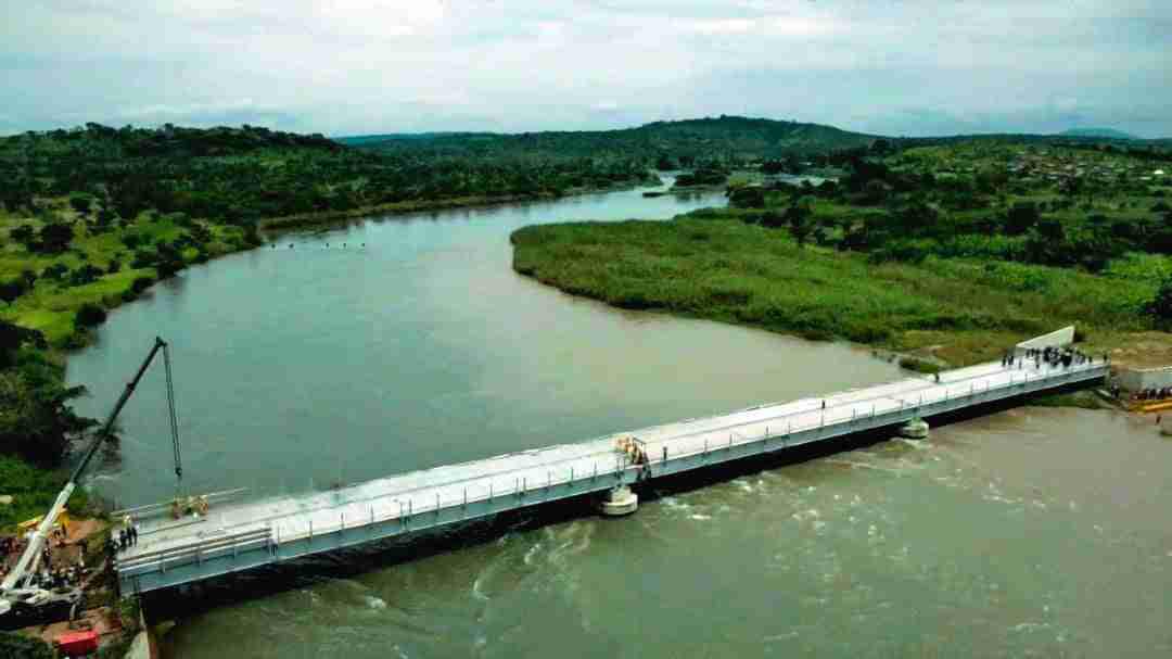 Pont Nyemba à Tanganyika, Construction