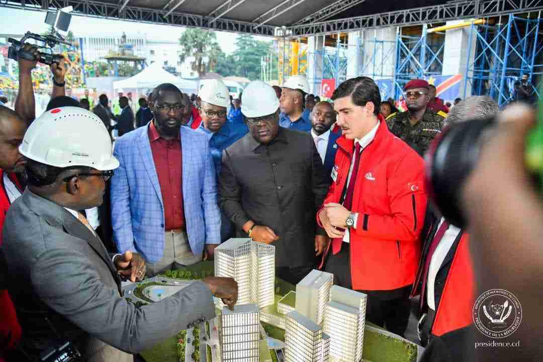 Centres des Finances et de Congrès à Kinshasa: Construction