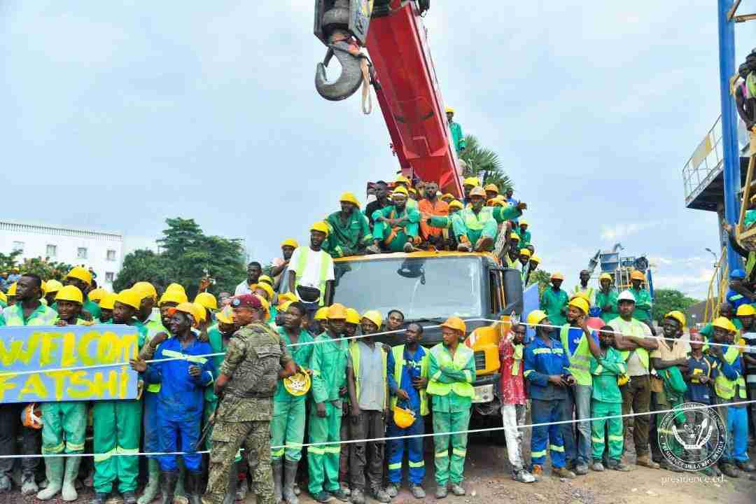 Centres des Finances et de Congrès à Kinshasa: Construction