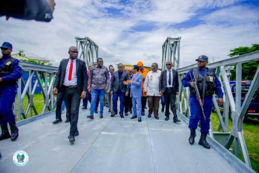 Les ponts destinés à faciliter le trafic dans les provinces ont été visités par le président de l’Assemblée nationale, Christophe Mboso