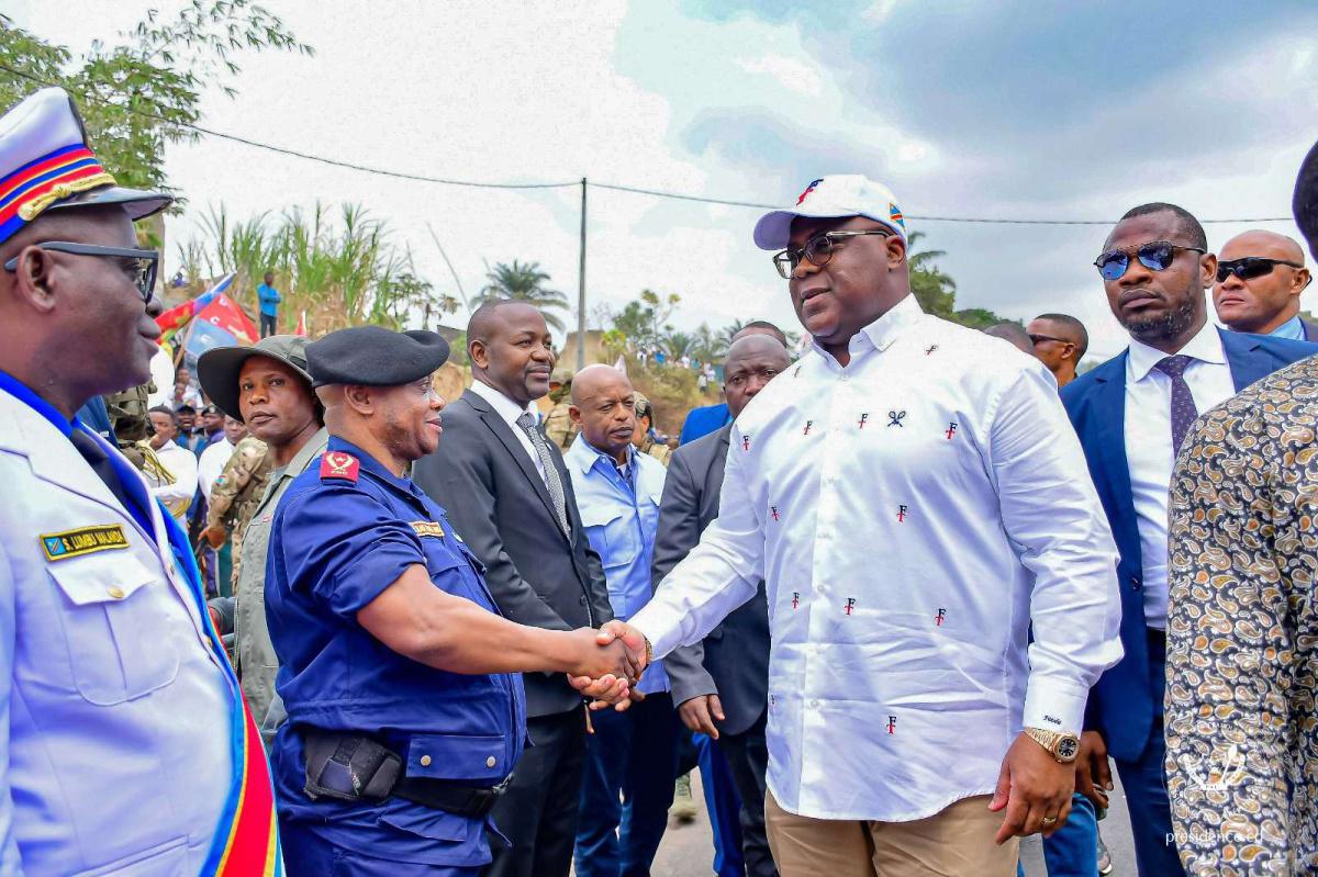 Le président Félix TSHISEKEDI rouvre la route KIMWENZA – KINDELE