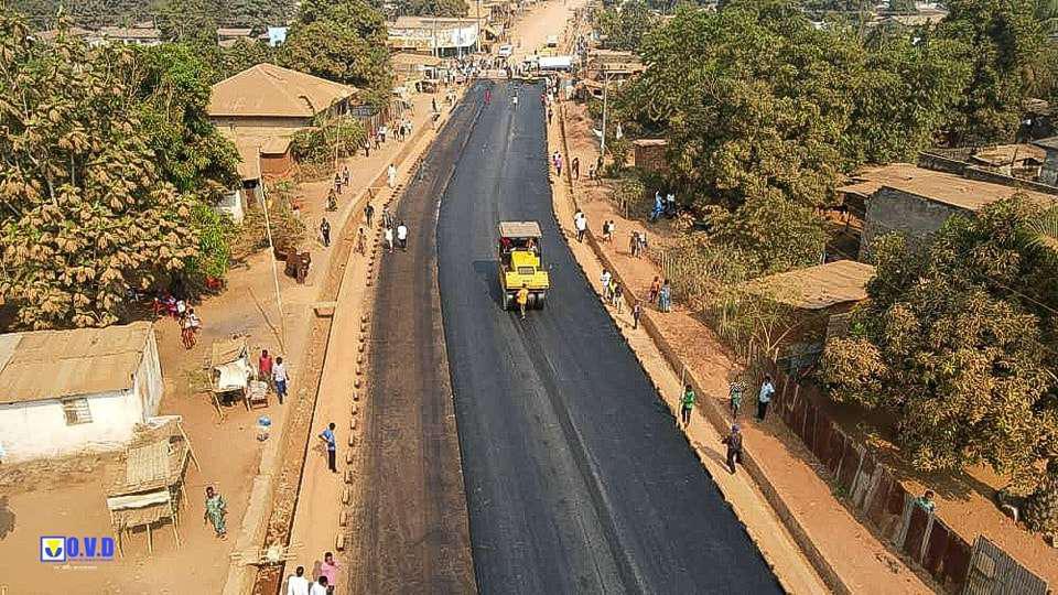 L'Avenue Kasa-Vubu à Mbuji-Mayi se transforme en béton bitumineux