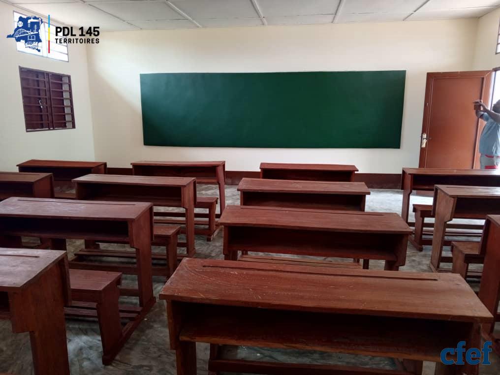 École Primaire KINDONGOLOSI à Bukanga-Lonzo