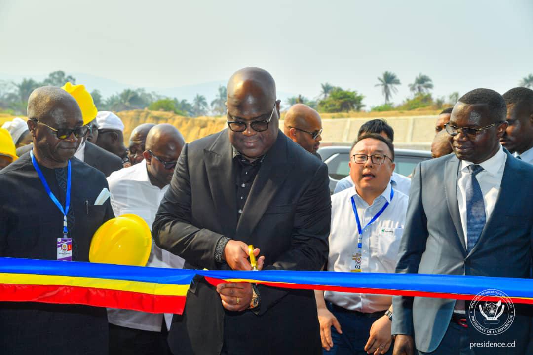 Le président Félix Tshisekedi a inauguré la première usine de fabrication de carreaux et faïences "made in Congo" à Maluku