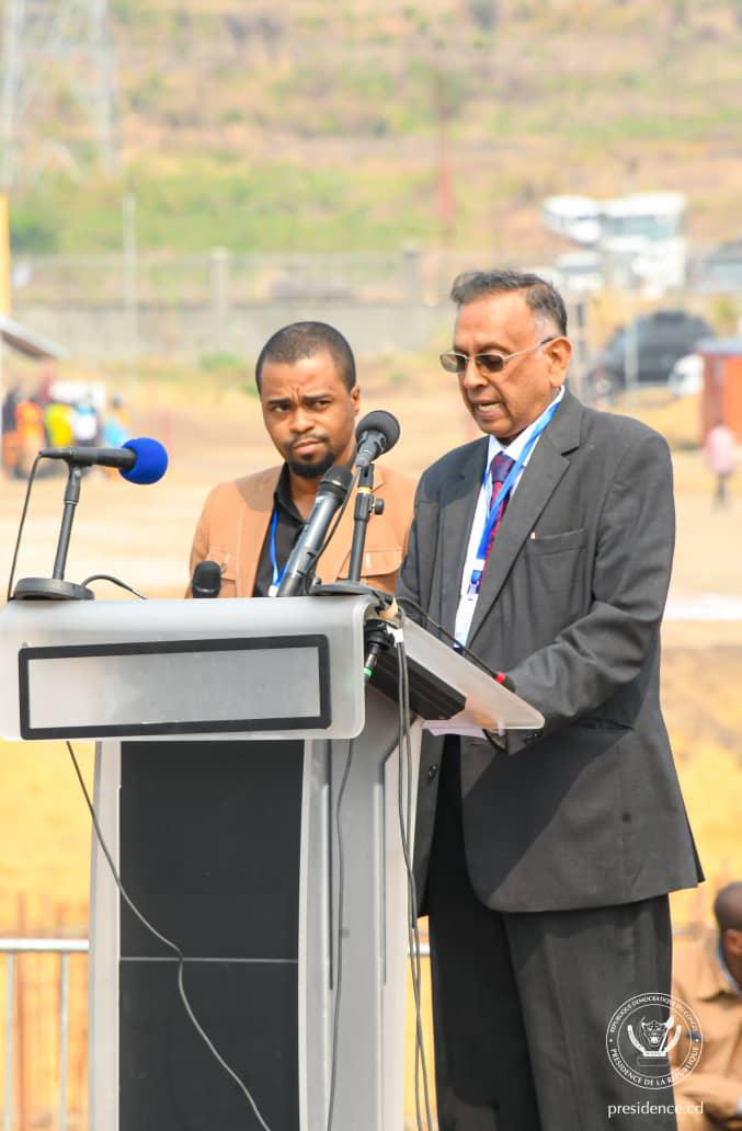 Le président Félix Tshisekedi a inauguré la première usine de fabrication de carreaux et faïences "made in Congo" à Maluku