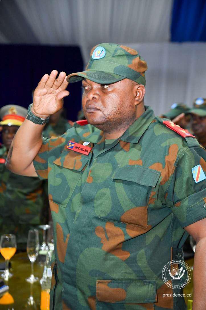 Le Président Félix Tshisekedi demande aux FARDC de former un seul corps