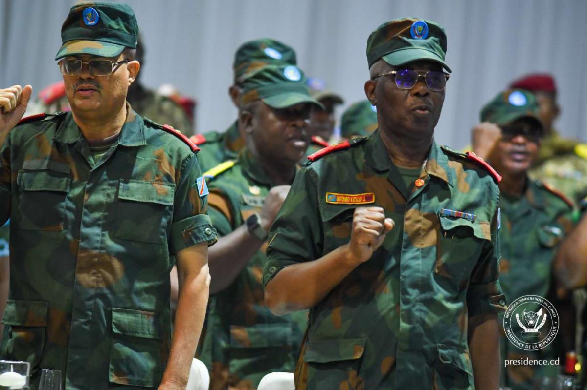 Le Président Félix Tshisekedi demande aux FARDC de former un seul corps