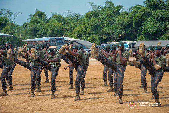 Formation paramilitaire : plus de 600 étudiants de Goma et Kisangani rejoignent le centre d’entraînement à Bengamisa